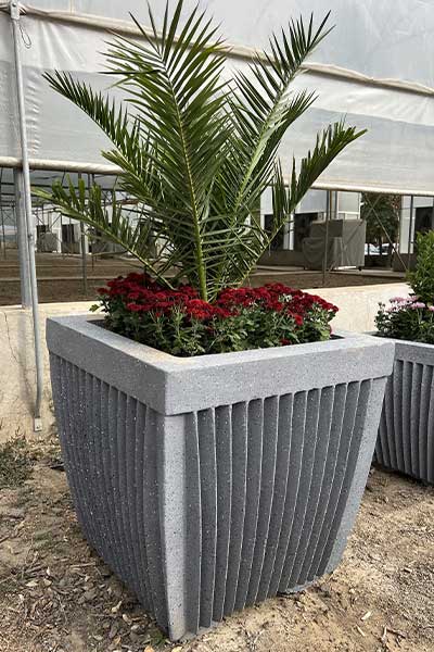 دکوراتیو شهری گلدان بتنی